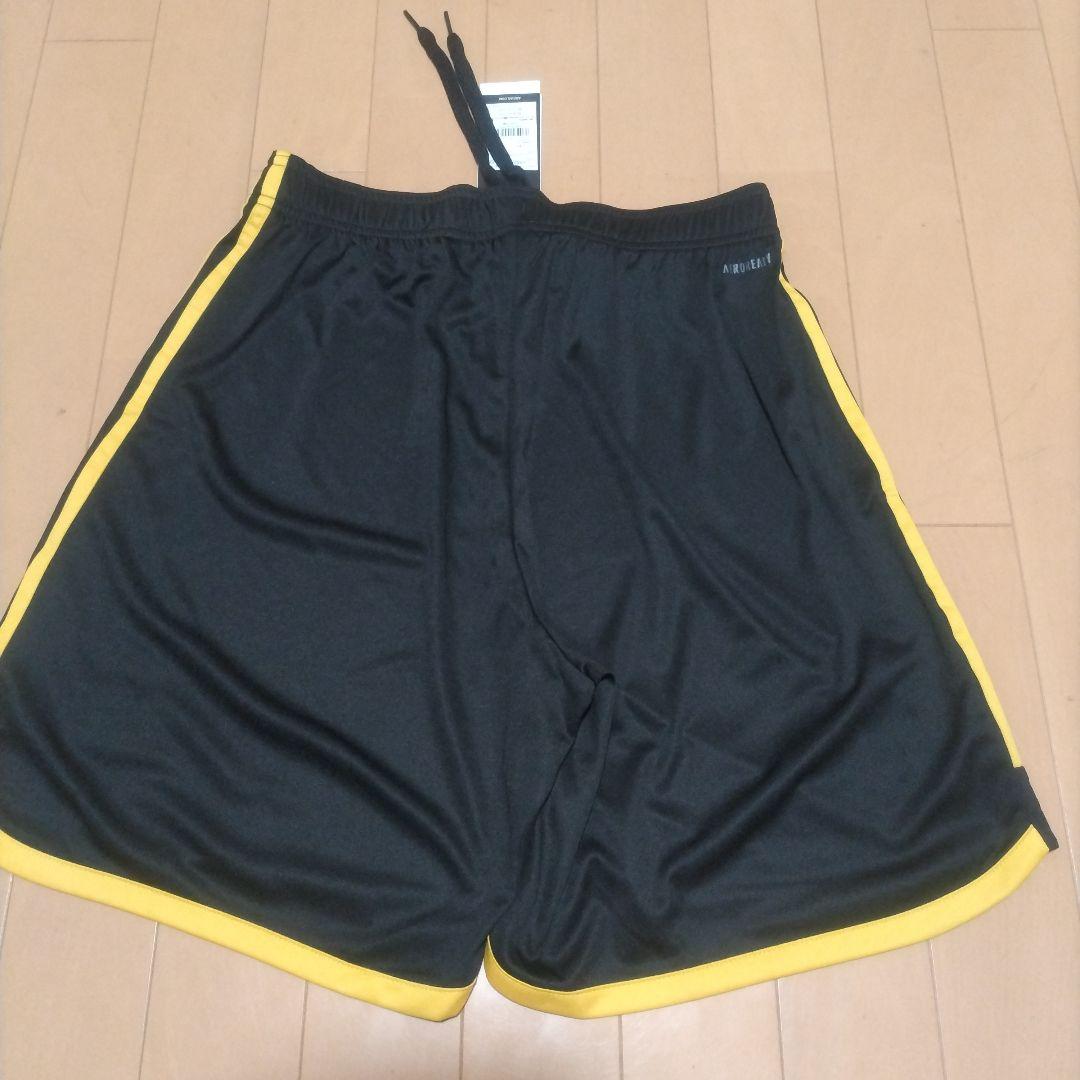 【新品未使用】ユベントスFC 23-24 ホーム 半袖 L　パンツXL　セット