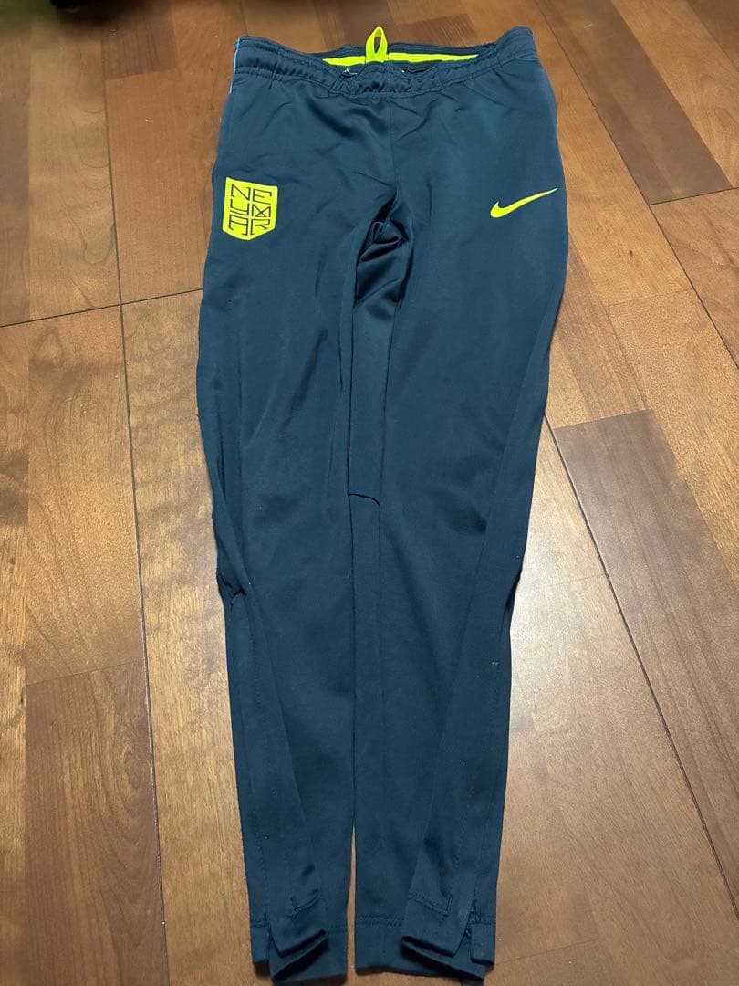 Nike NEYMAR トレーニングウェアキッズ Sサイズ