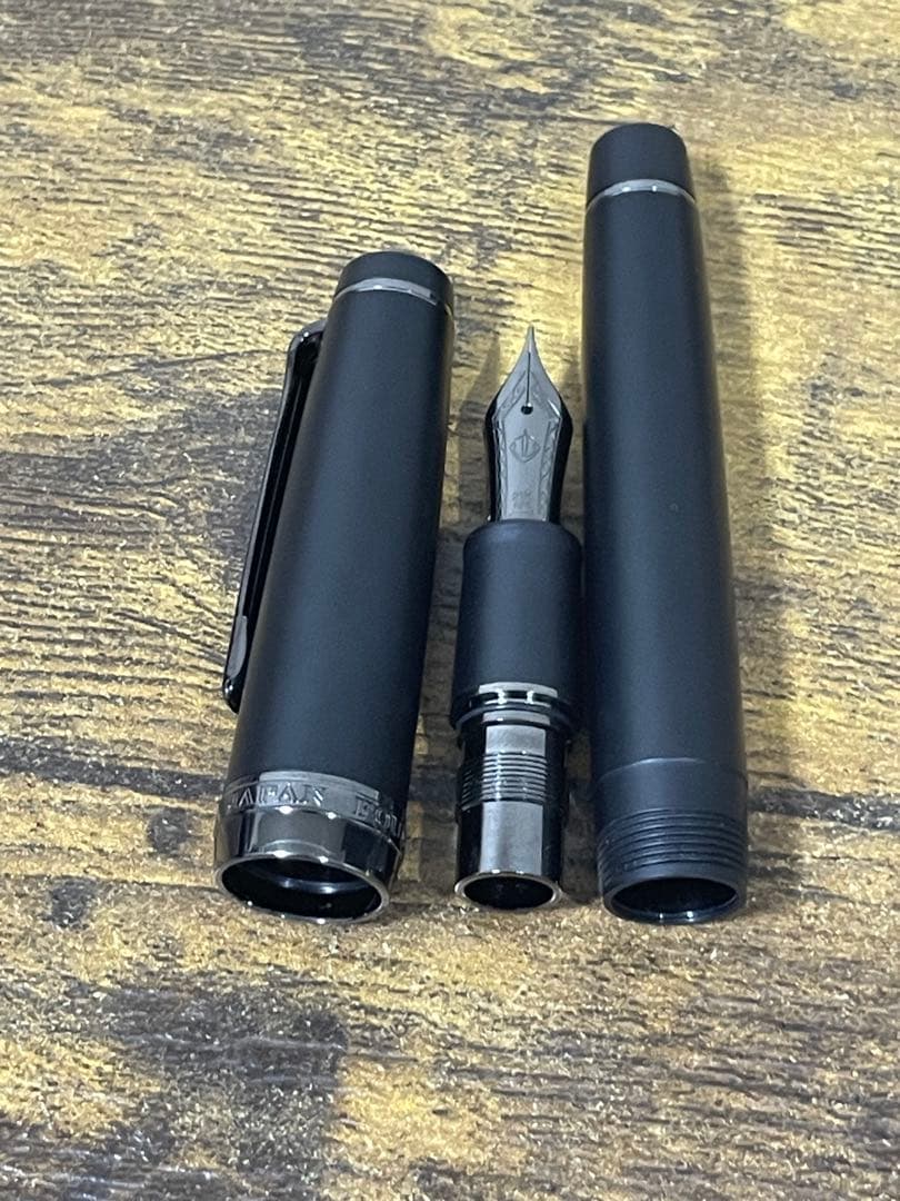 試筆のみ　インペリアルブラック　21金　細字　プロフェッショナルギア　万年筆