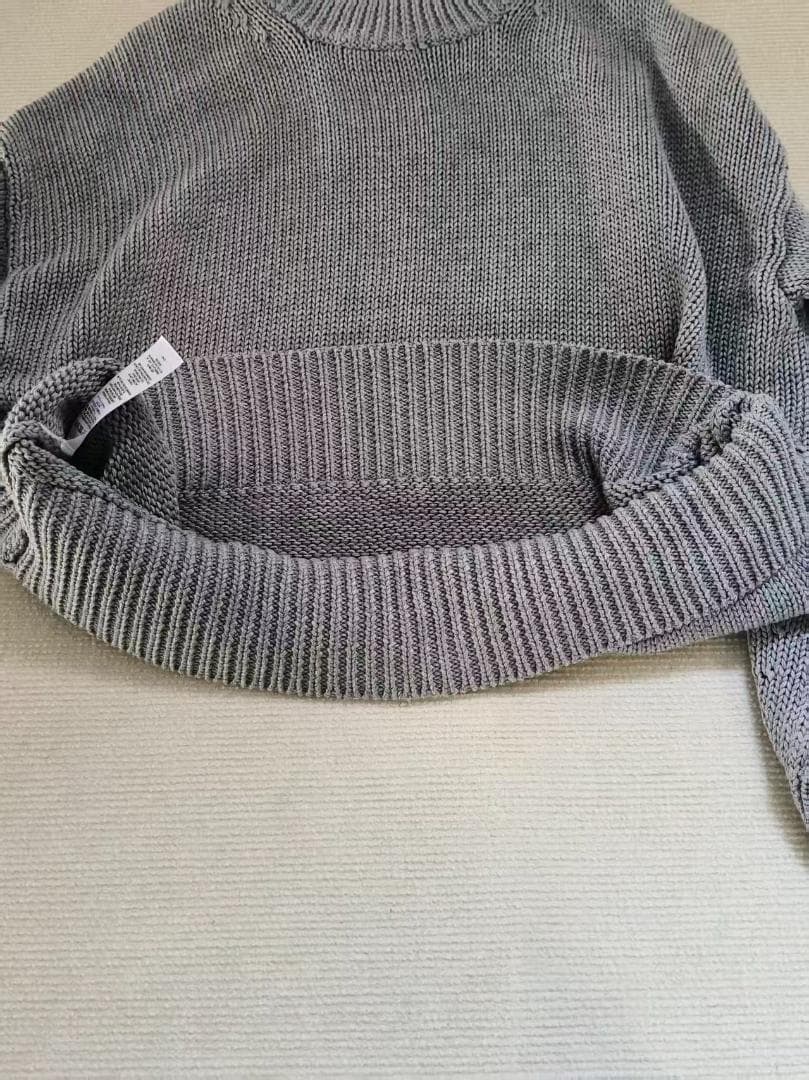 ソフトグレー ニットセーター 長袖