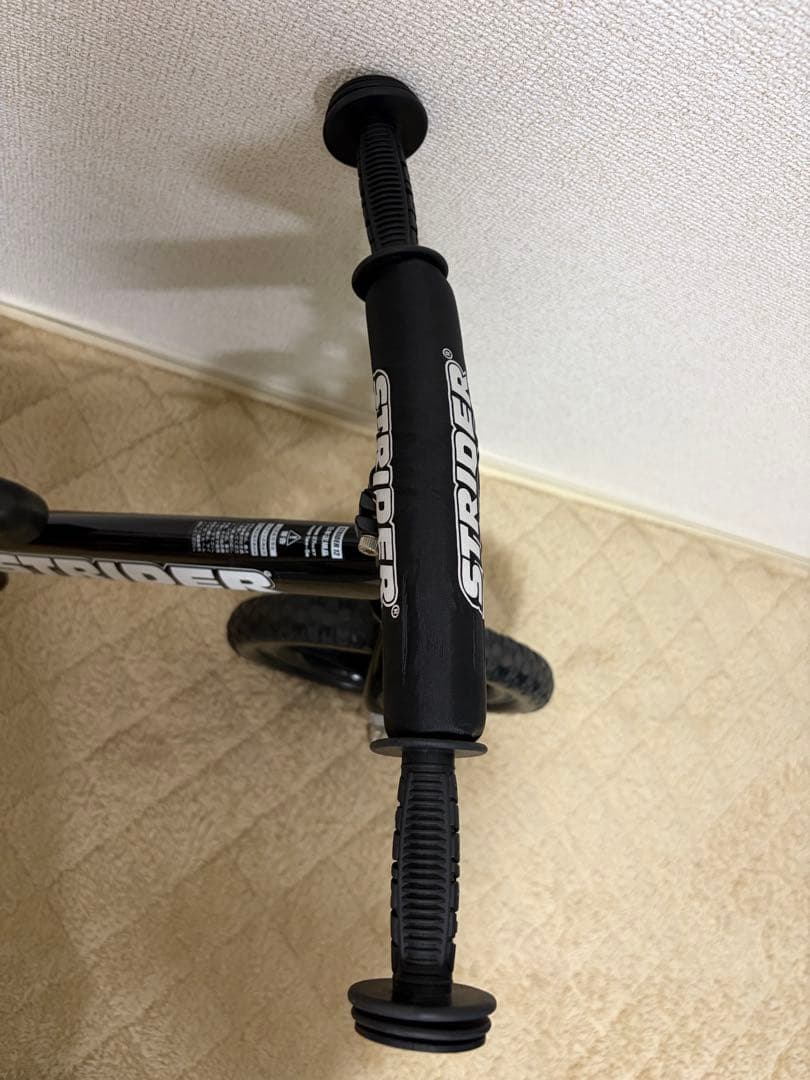 ストライダー ブラック 12インチ スポーツモデル 本体 ブラック 日本正規品