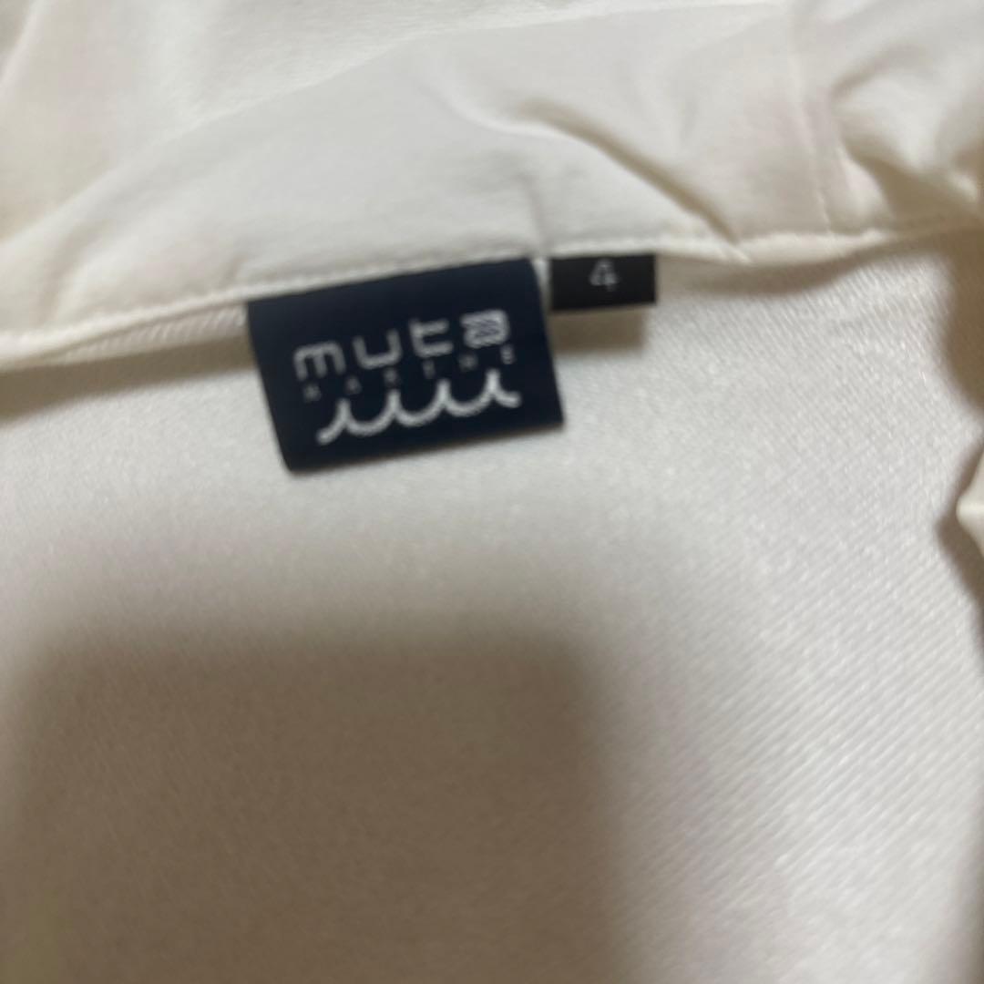 美品　ムータマリン　パーカー　レディース