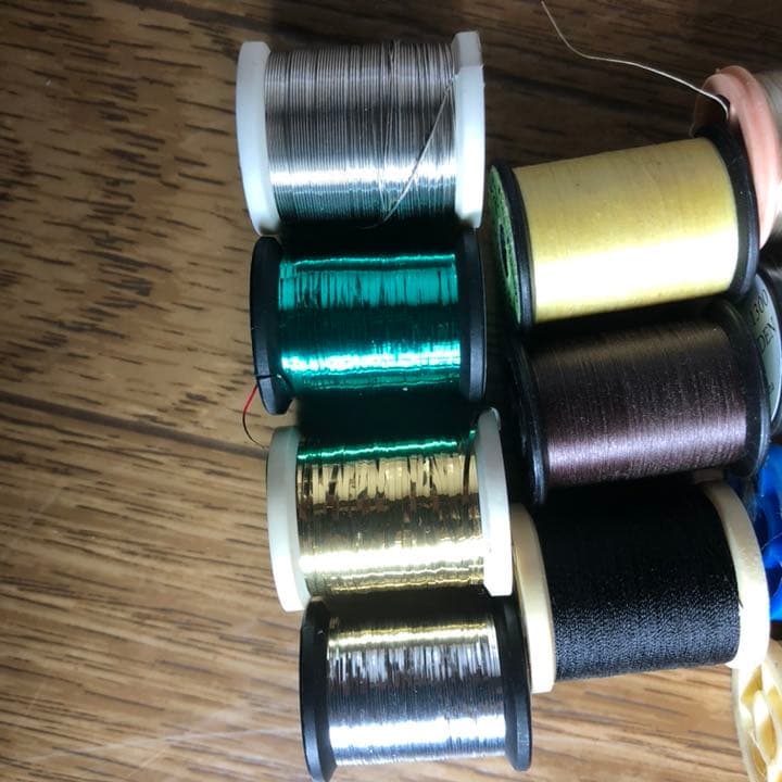 『匿名配送』フライフィッシングマテリアル大量