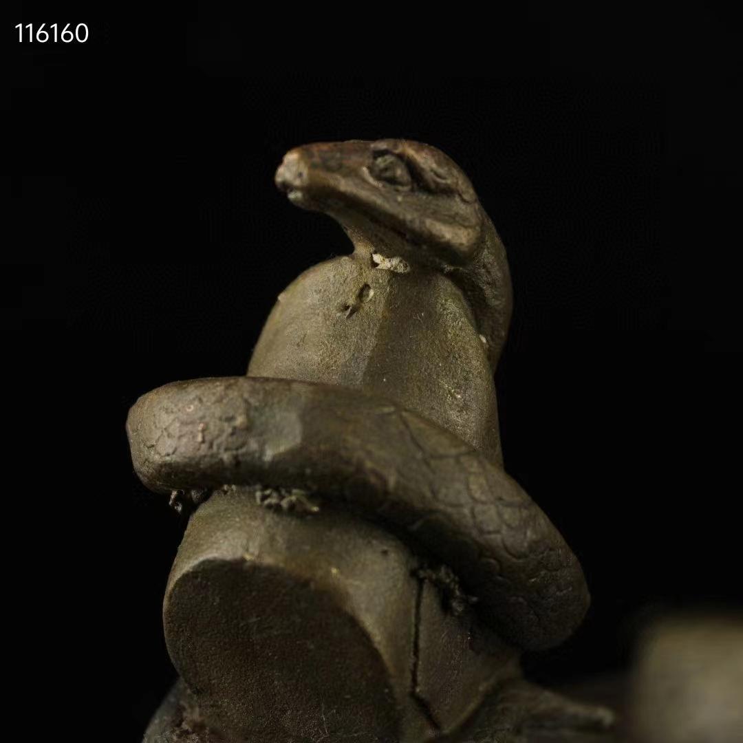 中国古美術・古い純銅・純手作り・宝石をモザイク招財蛇の飾り ・書道品・風水開運