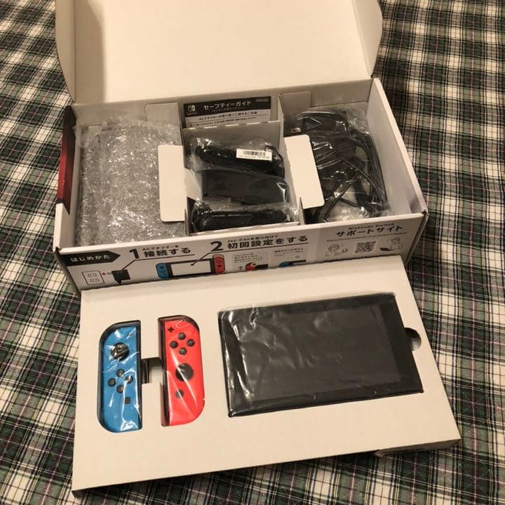 (MIKOTO)ニンテンドースイッチ　本体　+ ゲームソフト