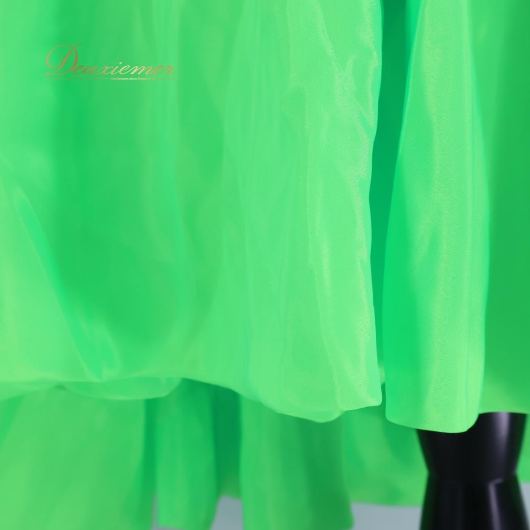 【ダンス衣装】グリーン インナー ワンピース 緑 ベージュ 胸パッド レオタード