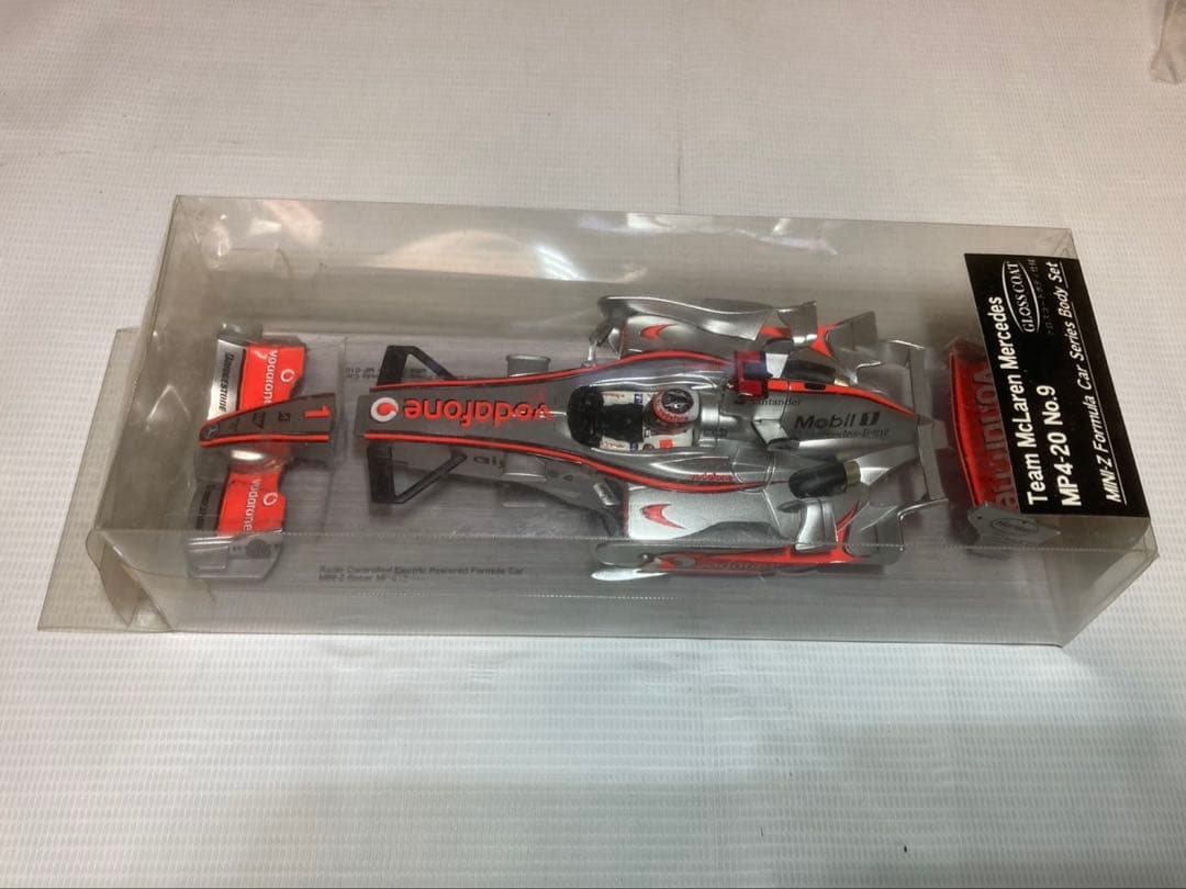 ミニッツ フォーミュラカーボディセット MP4-22 No.1