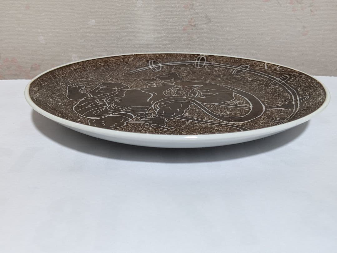 ⭐九谷焼 鉄銹掻落し風神図飾り皿 吸坂手 明治時代 掻き落し骨董品レア物飾り