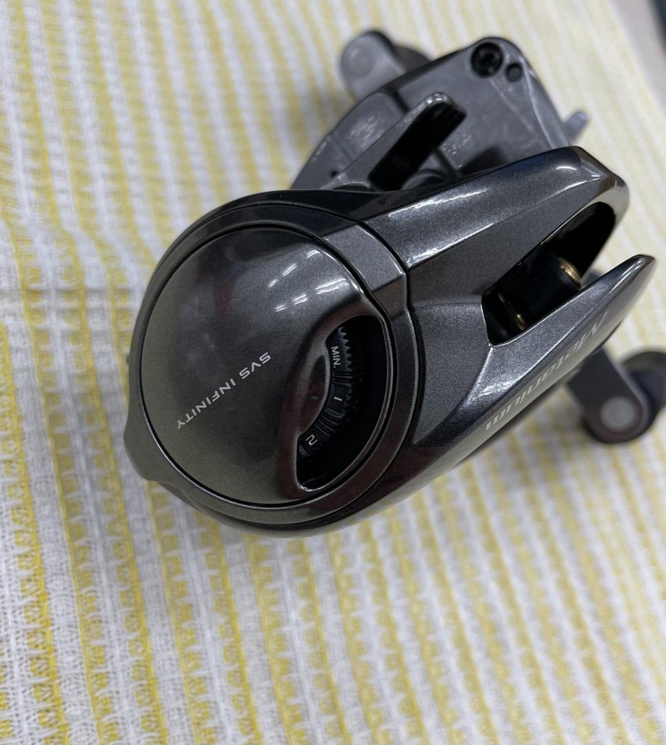 509264　シマノ　ベイトリール メタニウム100HG 右ハンドル