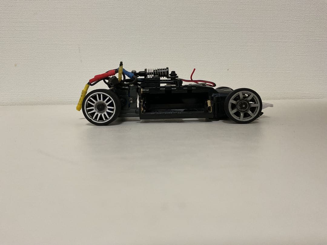 ミニッツ　電波機＋ミニッツボディシャシー×2 3点セット