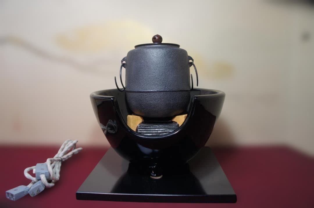 ☆ 野々田 真塗(紅鉢型) 炭型電熱器 在銘 棗釜 釜鐶送料込み