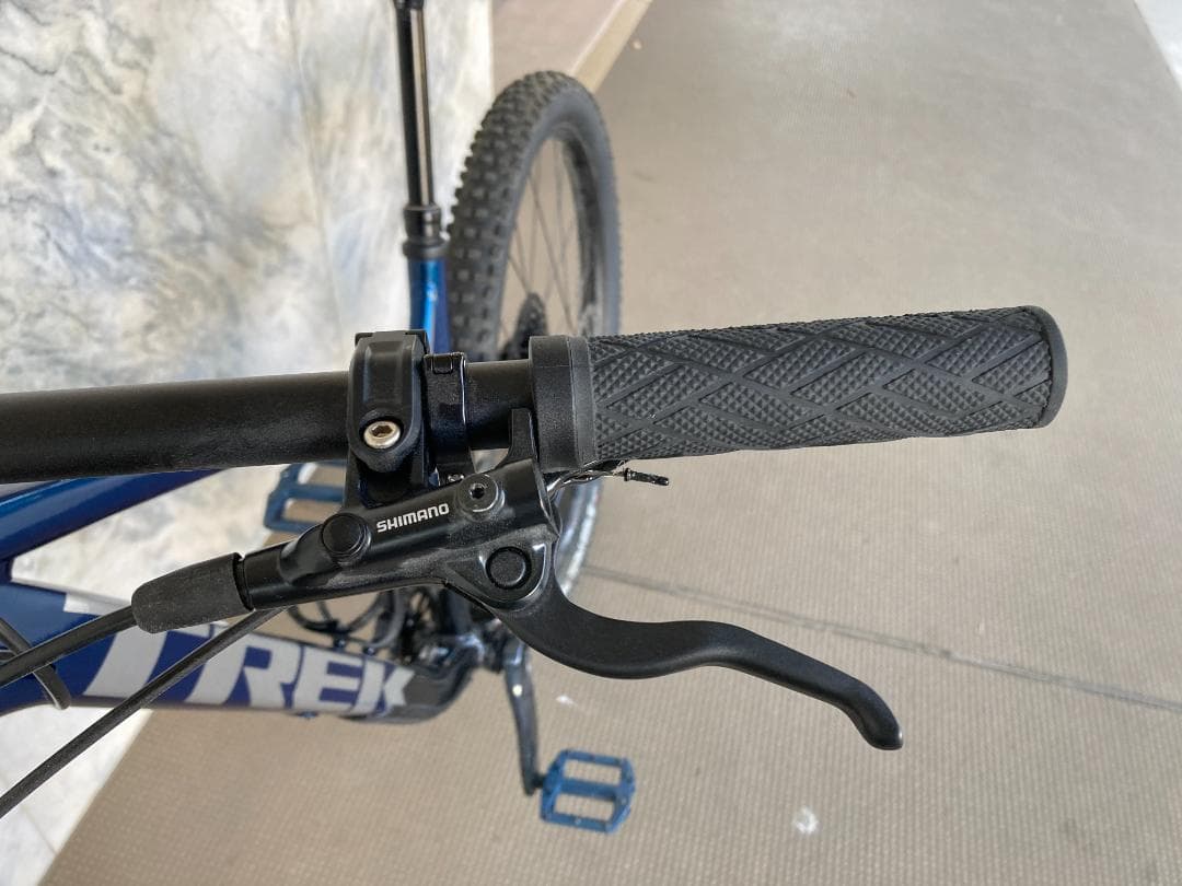 Trek Roscoe 8 2022 (Gen3) アルミマウンテンバイク