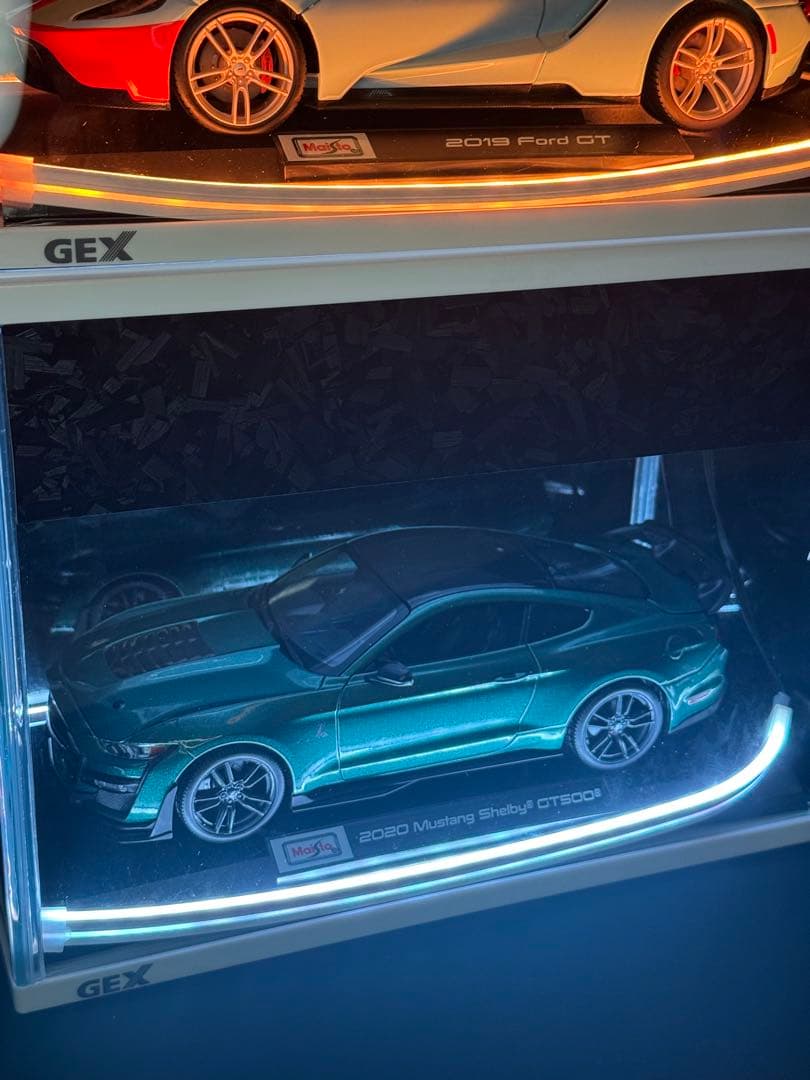 【世界に一つ‼️】大人気 1/18 ジオラマ LED 展示 鑑賞用 模型 ミニカー