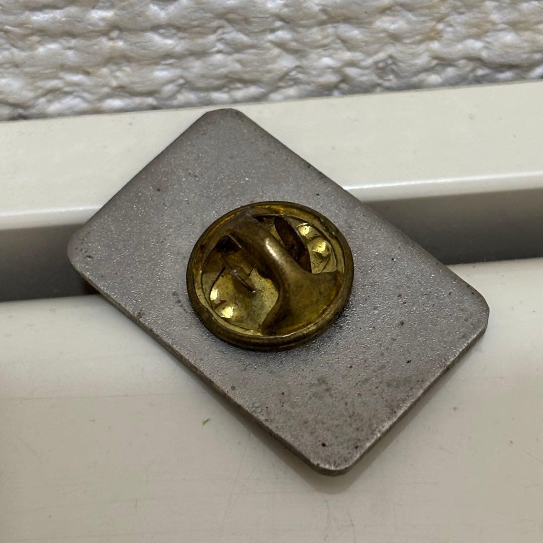 【最終値下げ】新品未使用 忌野清志郎 ヒトハタウサギ ピンバッジ 非売品 レア