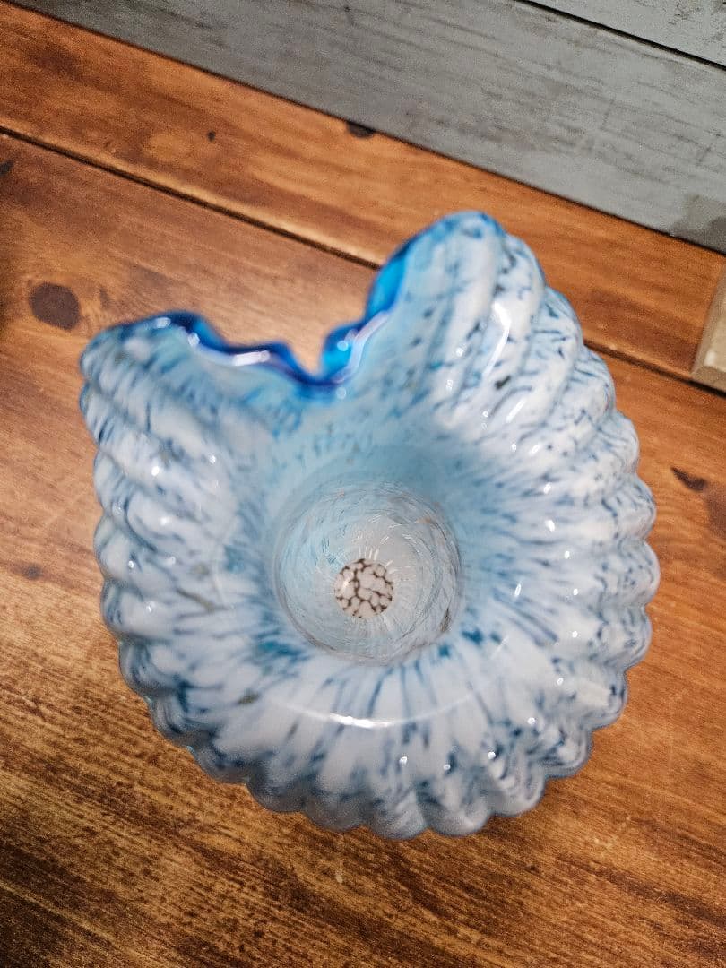 フランスアンティーク オパリンガラス クリシー フリル 花瓶 フラワーベース