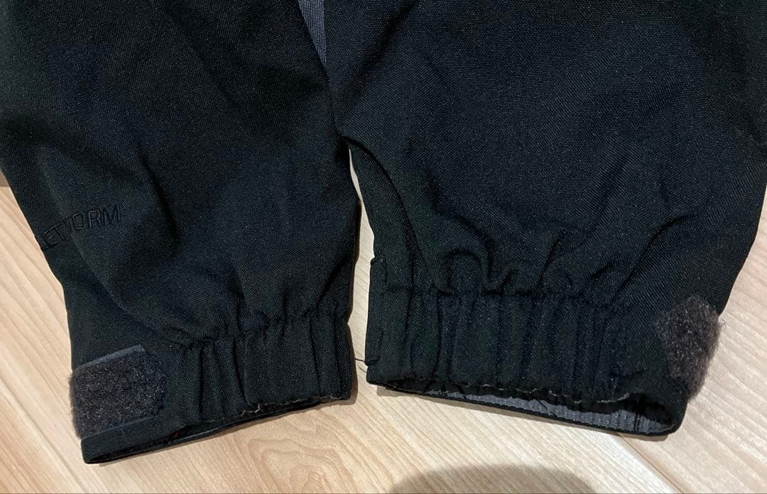 こめっぴ 美品　ボルコム　スノーボードウェア