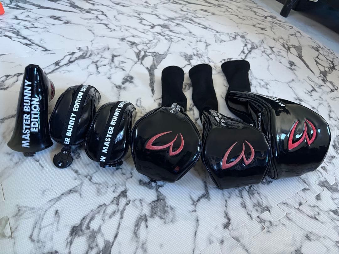 MASTER BUNNY EDITION キャディバッグ ヘッドカバー付き