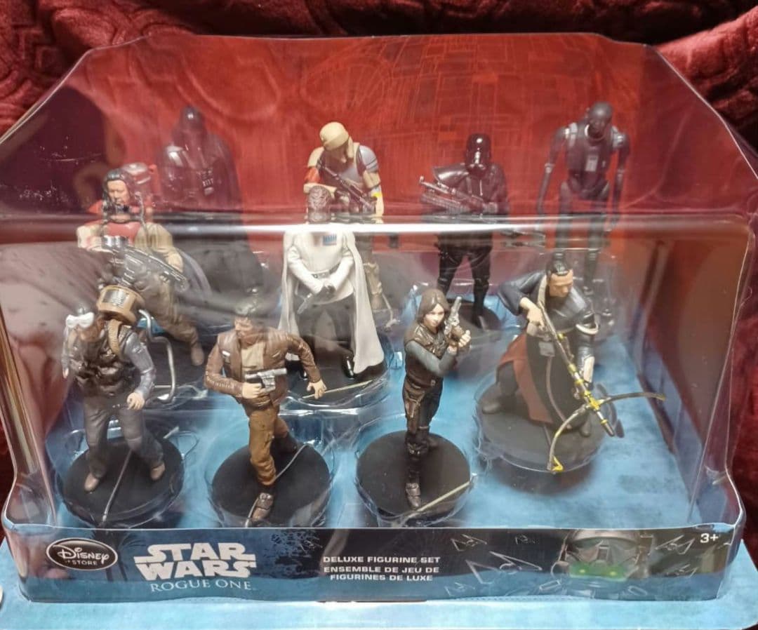 スター・ウォーズ デラックスフィギュアプレイセット（赤と青セット）　新品未使用