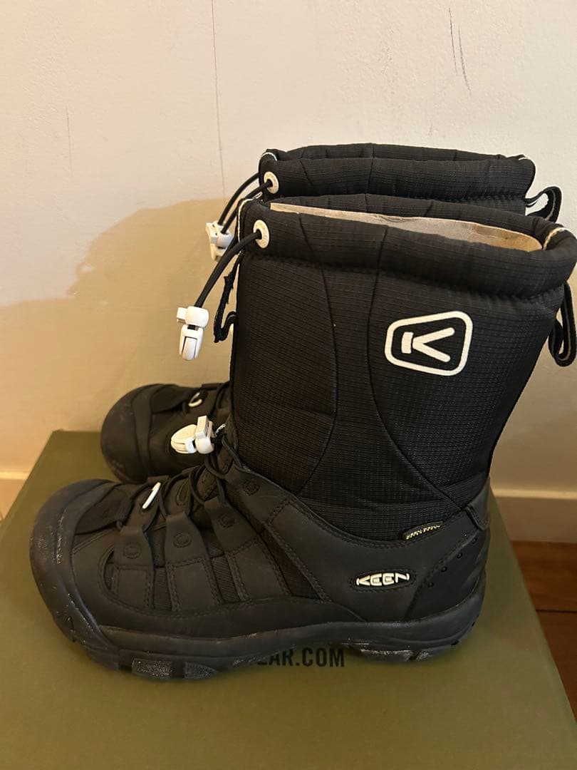 KEEN ウィンターブーツ　25cm