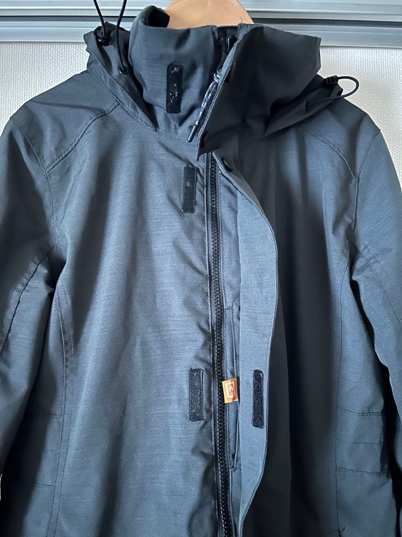 Burton スノーボードジャケット Sサイズ レディース　グレー