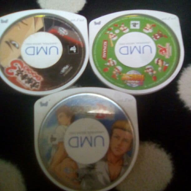 psp本体＋カセット3つ