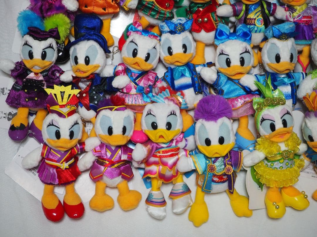 希少　東京ディズニー　ドナルド　デイジー　 ぬいぐるみ バッジ　ウッドチャック