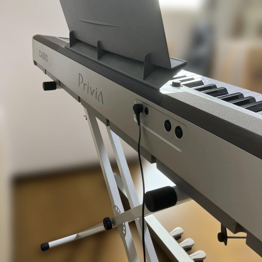 CASIO カシオ　PriviA PX-120 電子ピアノ　88鍵盤　ペダル付き