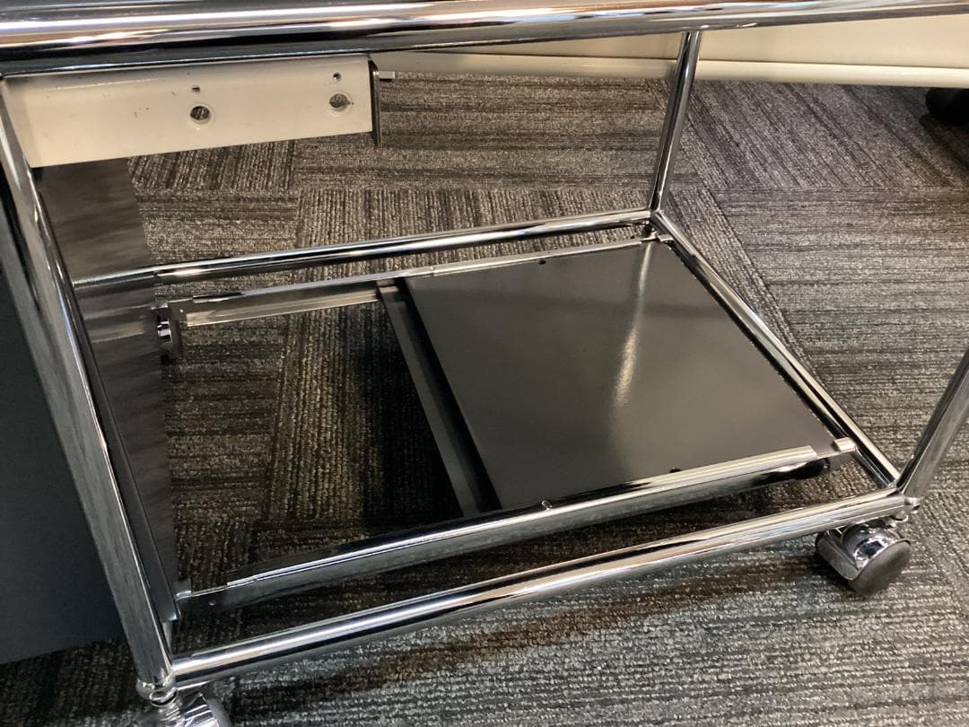 鍵付き　USMハラー　ロールボーイ　２段　デスクワゴン　アントラサイト　E　★