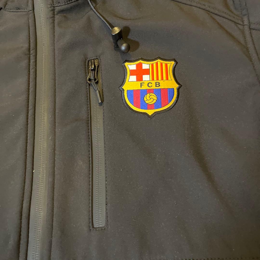 FCバルセロナ フード付きジャケット ブラック Mサイズ