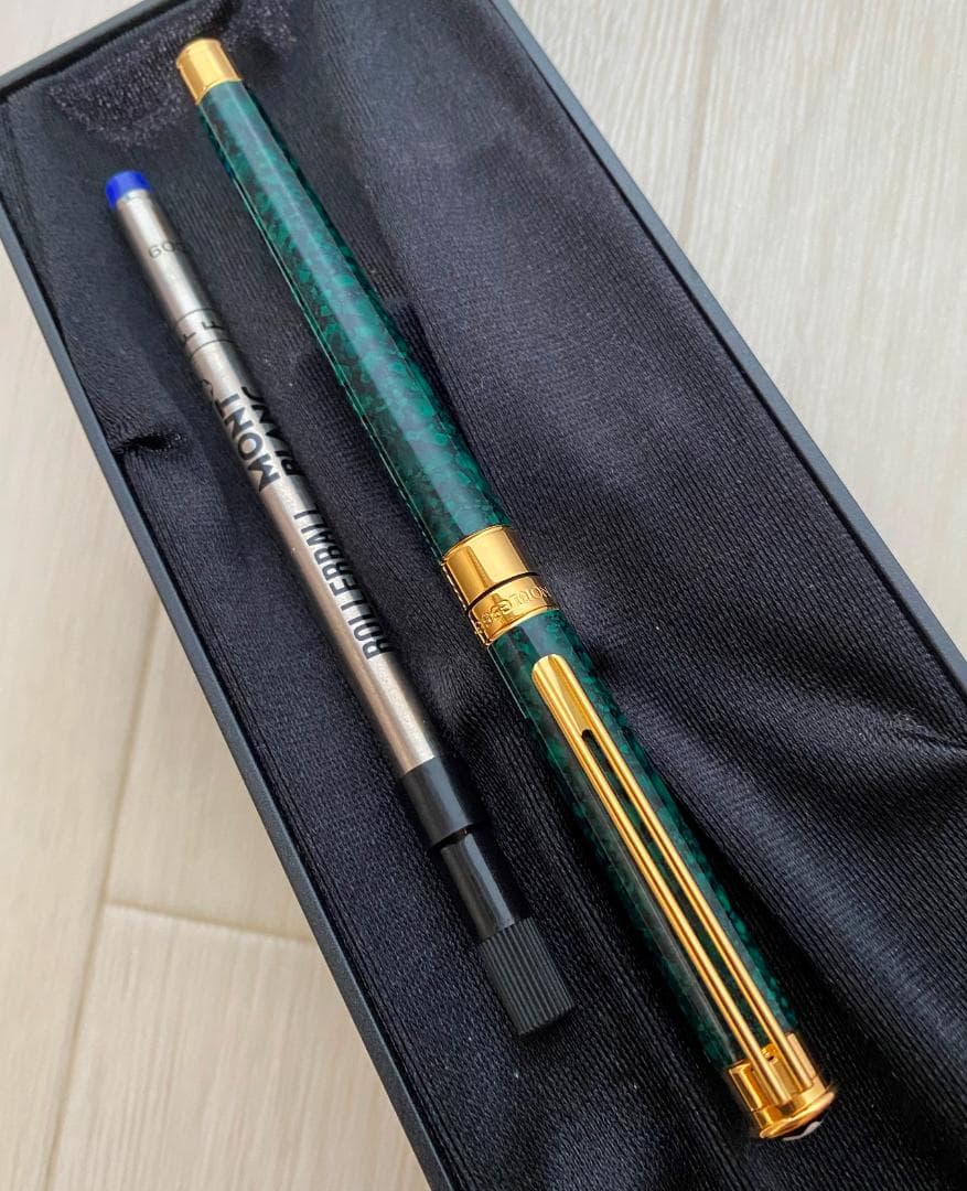 超美品 モンブラン マーブル グリーン×ゴールドノブレス ローラーボールケース付