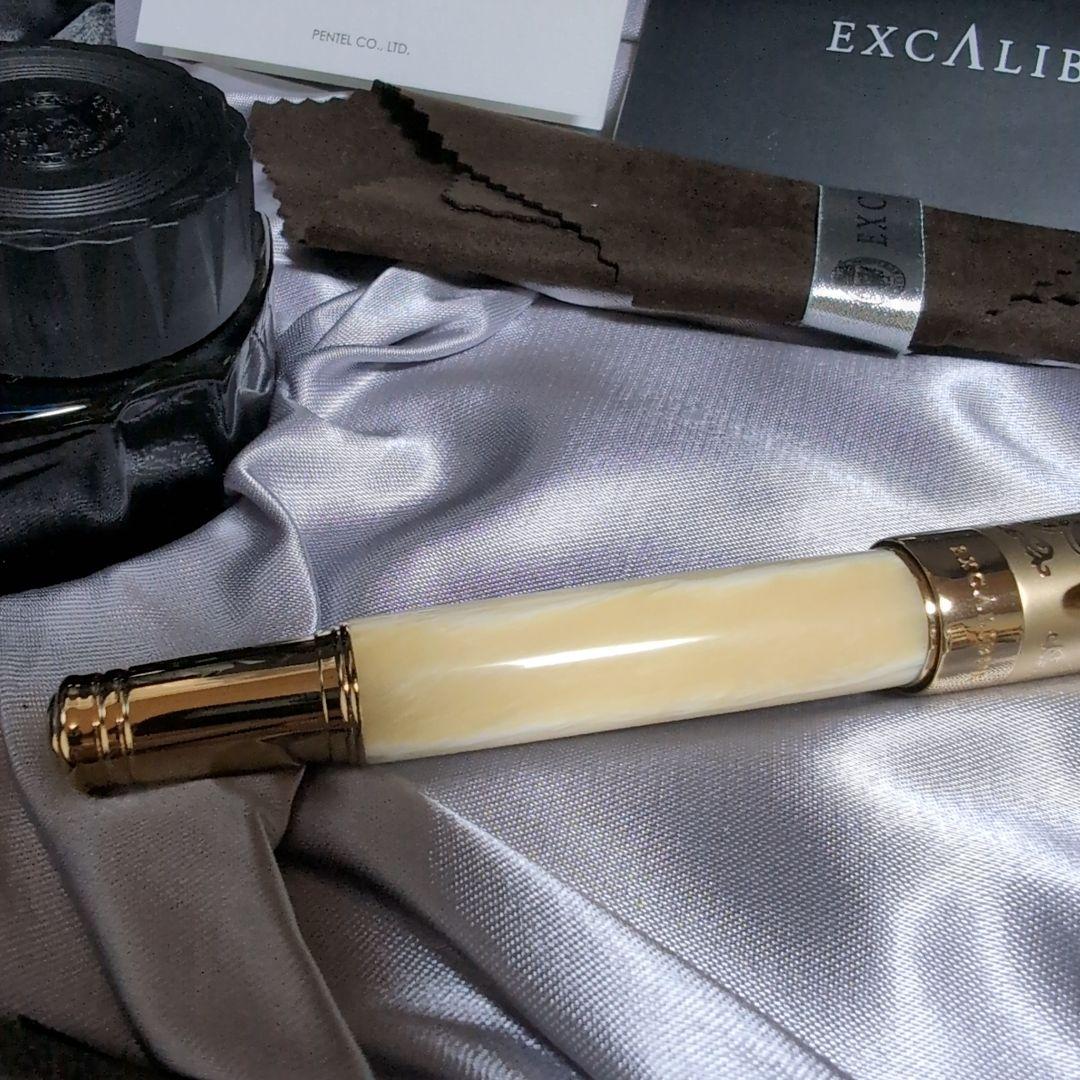【未使用♪】 ぺんてる エクスキャリバー 万年筆 コルベニックシリーズ 一角獣