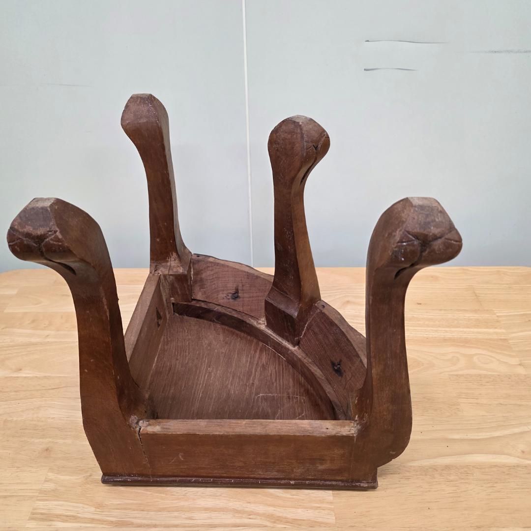 木製彫刻三角形座卓 コーナーテーブル サイドテーブル イス4脚