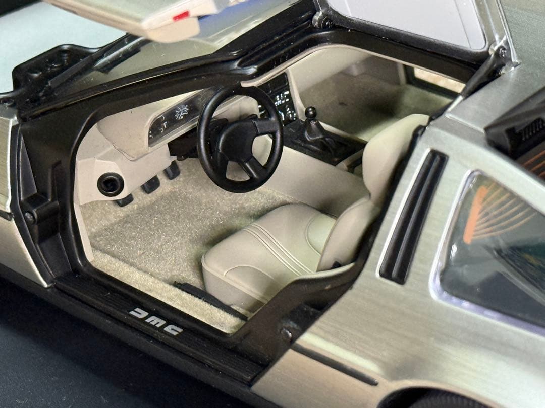 Autoart DeLorean DMC-12 オートアート デロリアン1/18