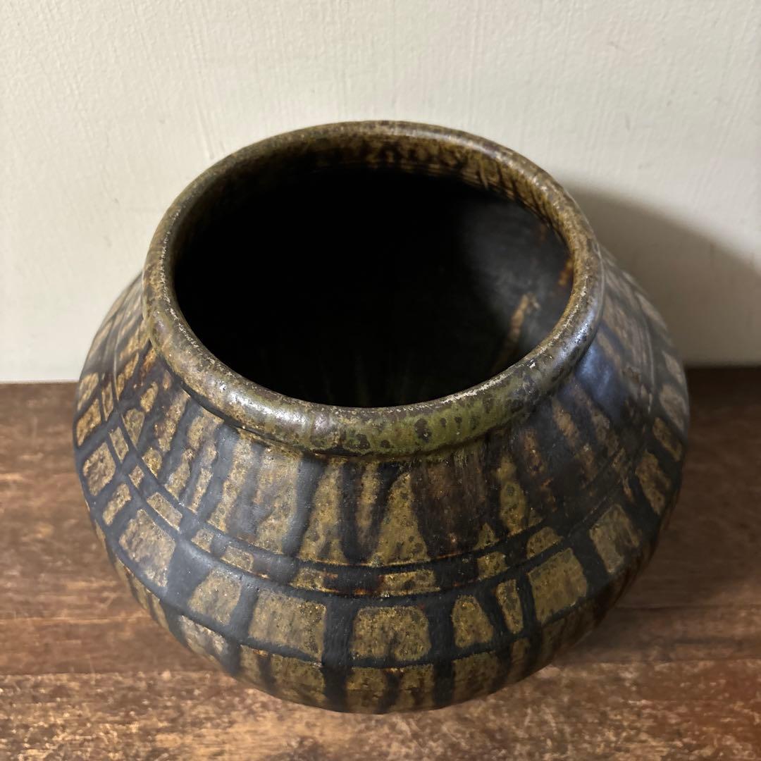 黒高麗壷　信楽　伊賀焼　古道具　古備前　李朝　骨董　花入　花器　古美術　古美術