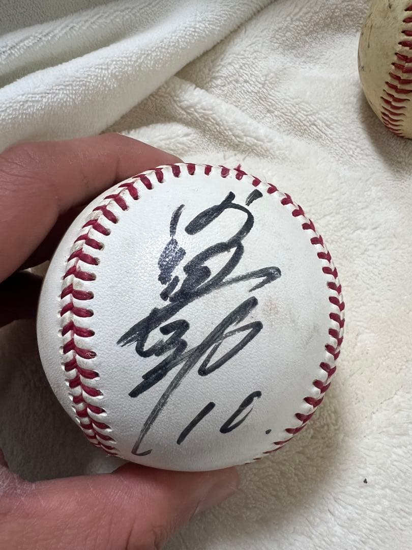 サイン入りプレミアムレザー野球ボール