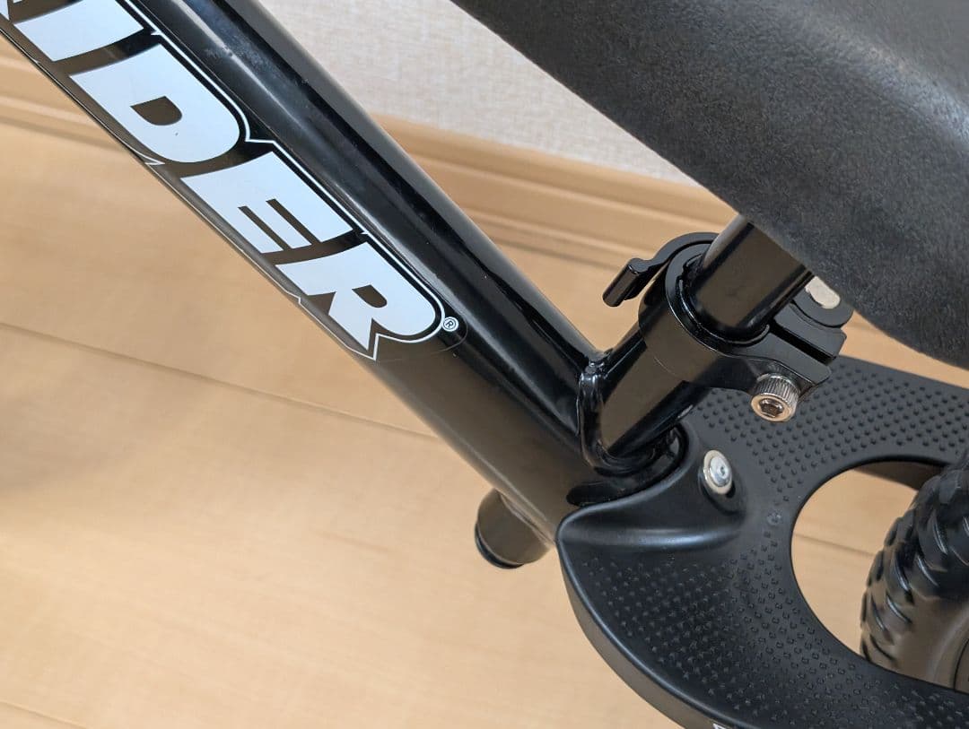 STRIDER バランスバイク 12インチ ブラック