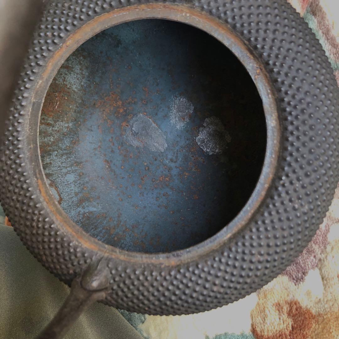 ジル　南部鉄瓶・薫山工房・霰紋・1ℓ小振り・茶道具・使用保管品