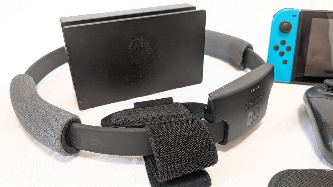 Nintendo Switch 本体・付属品・ゲーム4個