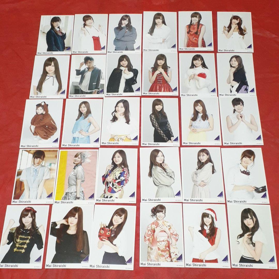 タレントグッズ400点以上のセットポストカード、ステッカー、コースター、色紙等