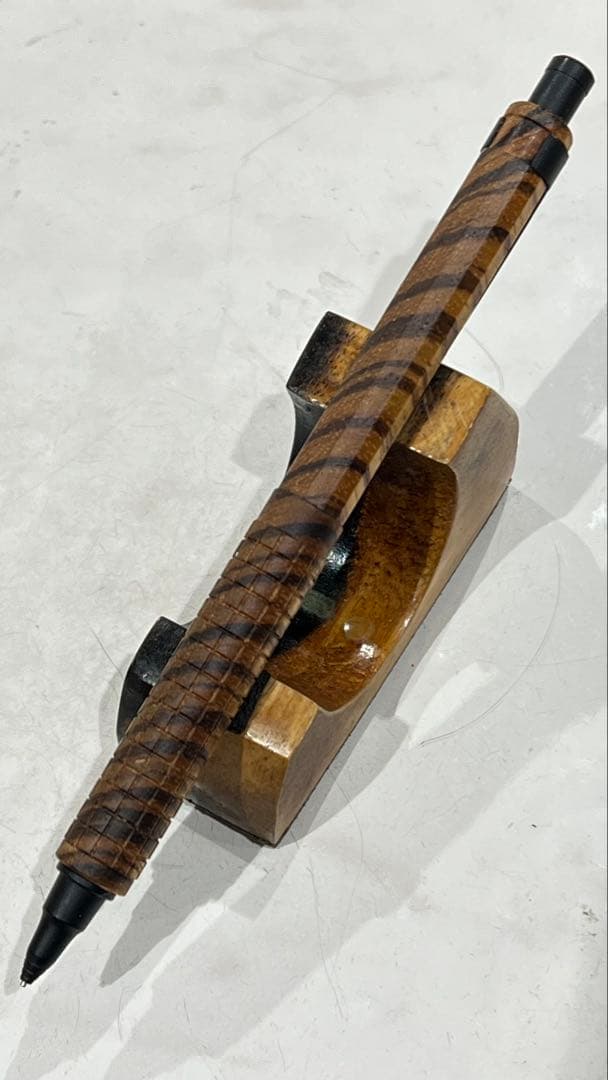 aikok　orenznero支給　ゼブラウッド12角軸　格子何グリップ