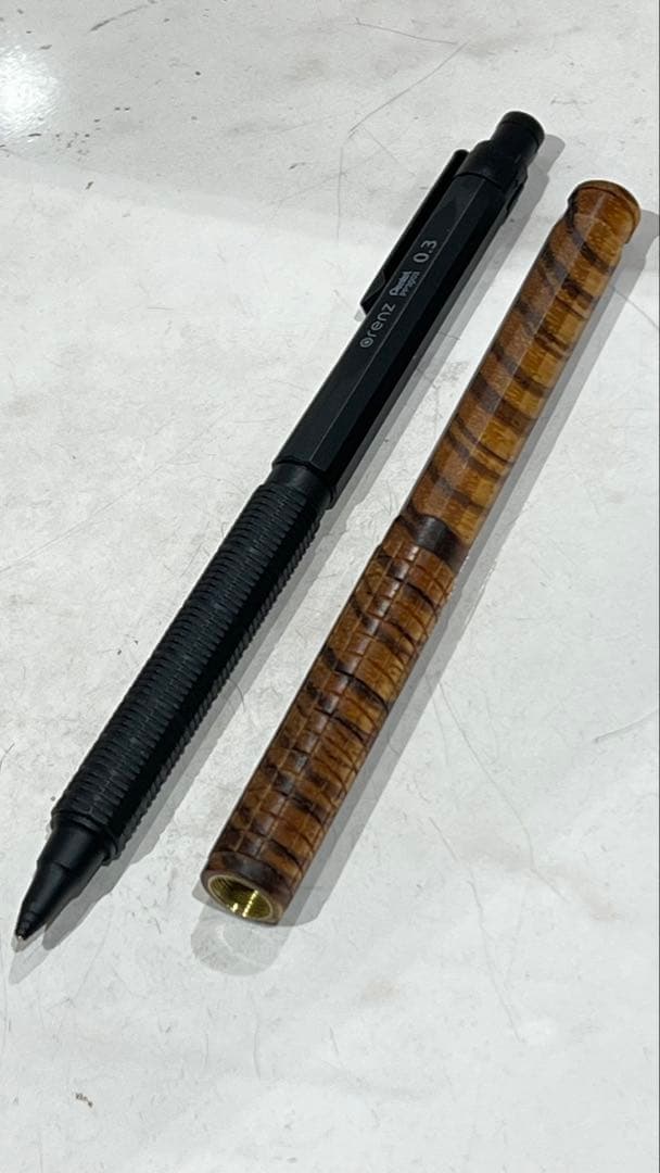 aikok　orenznero支給　ゼブラウッド12角軸　格子何グリップ