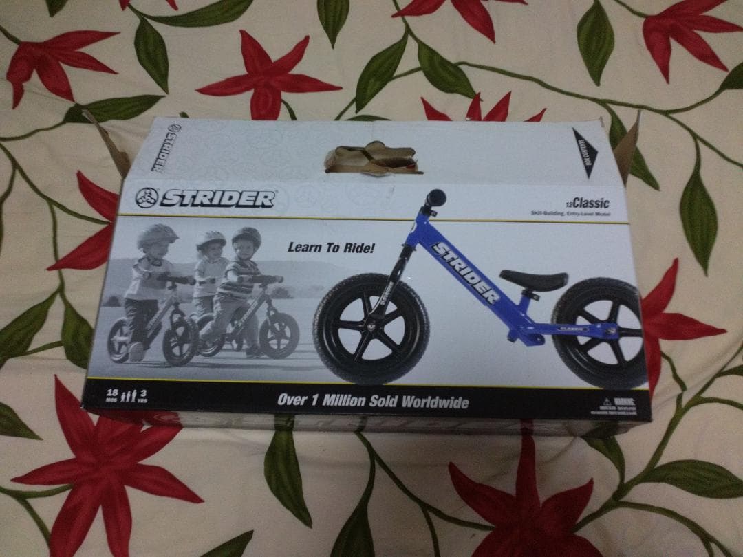 H*k様 STRIDER CLASSIC バランスバイク 12インチ 青