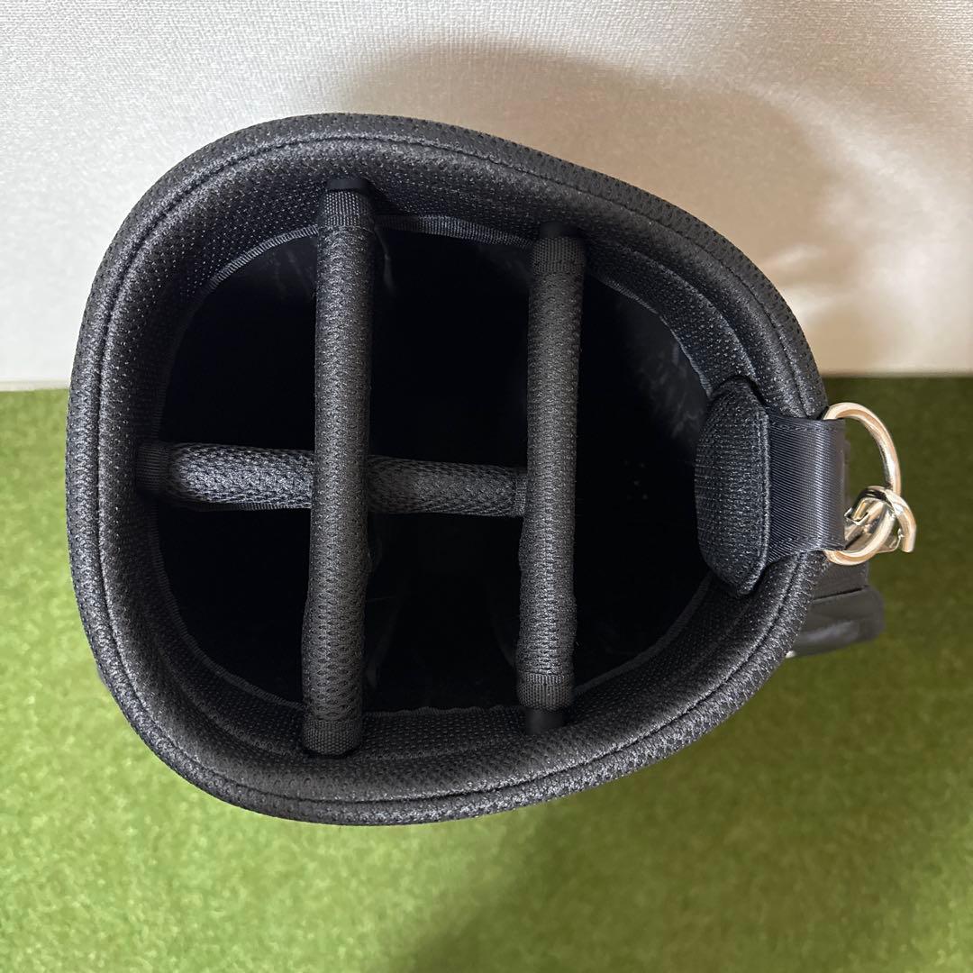 美品! TaylorMade テーラーメイド キャディバッグ　2.6kg 9型