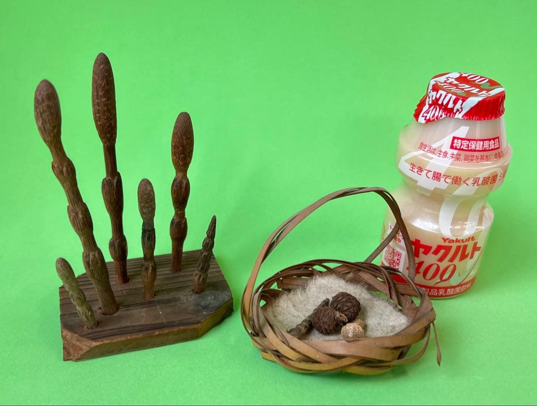 つくし狩り　ススだけ竹細工　スス竹彫刻とかごのセット 高さ10㎝