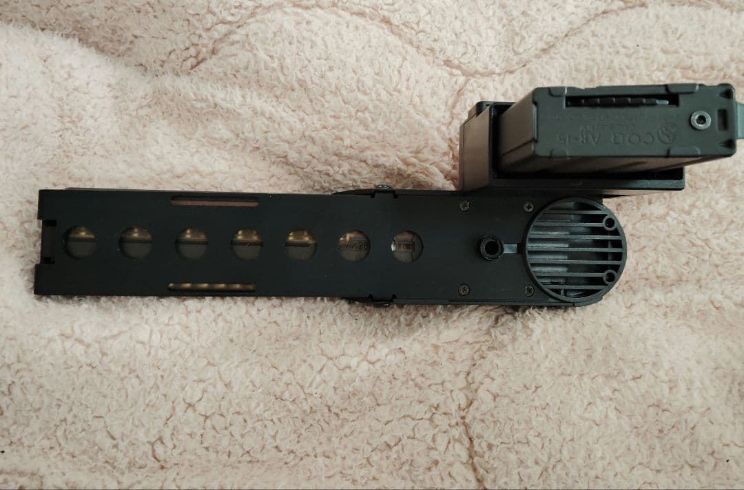 laylax P90 ボックスマガジン(1500発装弾)