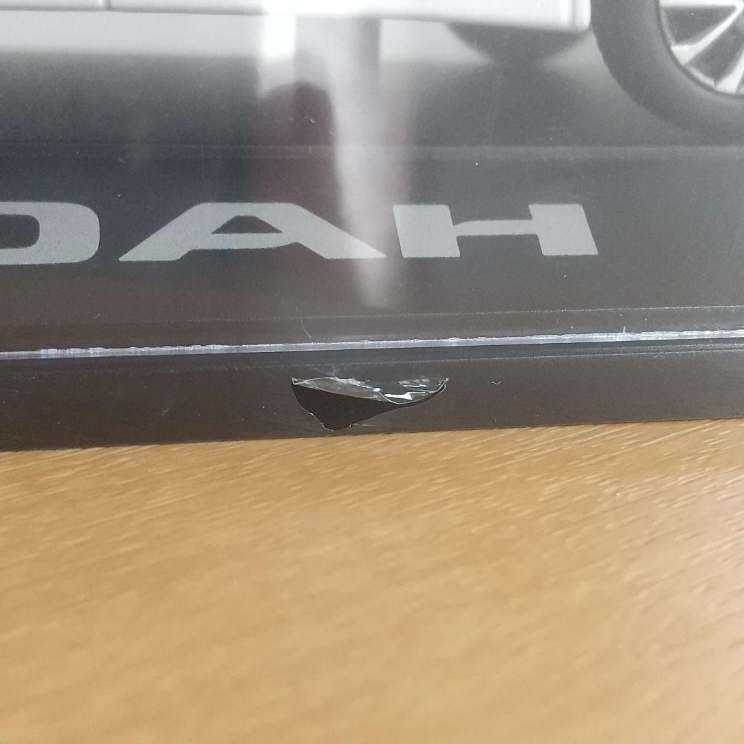 【ディーラー非売品】トヨタ ノア 90系 カラーサンプル ミニカー ホワイト 白