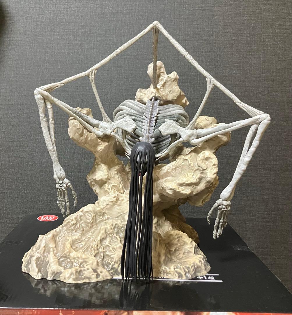 進撃の巨人 一番くじラストワン賞 終尾の巨人 MEGAIMPACT フィギュア