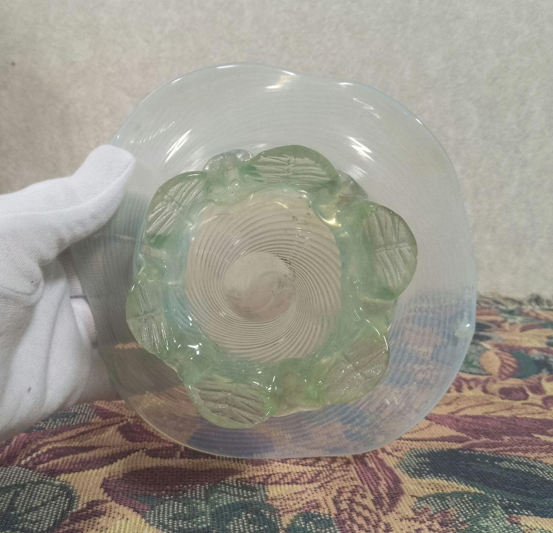 明治頃 乳白ぼかし 糸巻文 輪花和ガラス脚付鉢  氷コップ