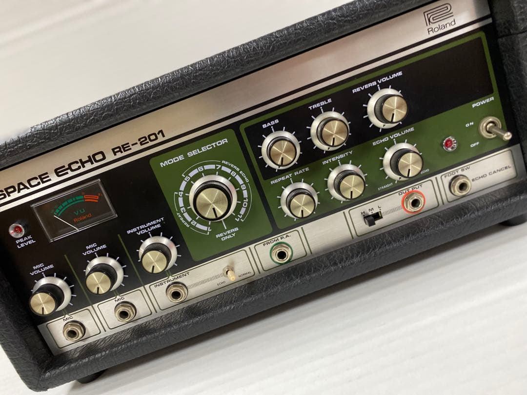 ROLAND　RE-201　SPACE ECHO【中期型】