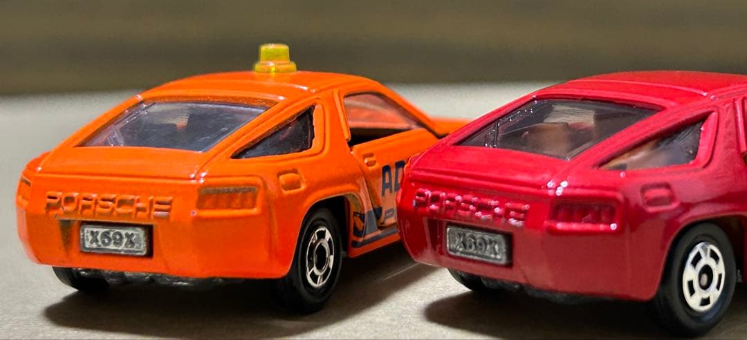 トミカ ポルシェ 928 2台セット ADACペースカー
